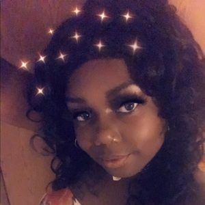 Meet your Posher, Jasmine